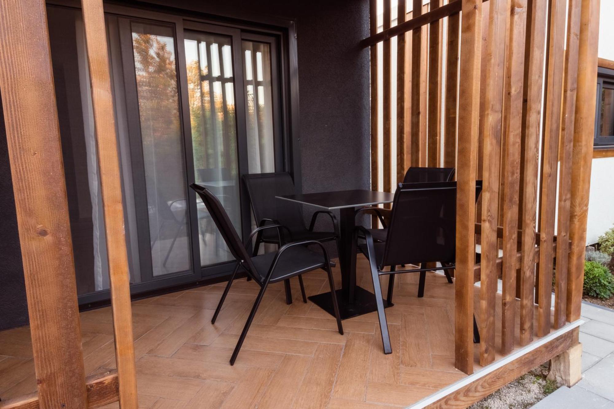 Ema'Ar Villas 乌尔齐尼 外观 照片